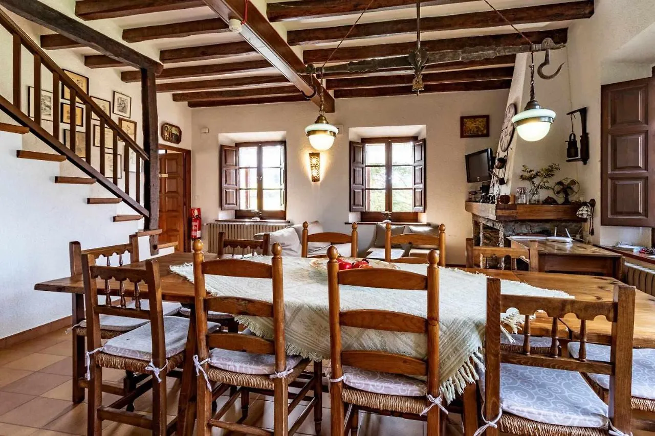 Holiday home Mas Casalliques Masoveria En El Termino De Rupit I Pruit